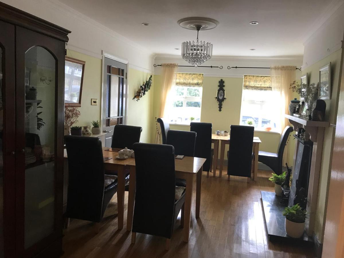 Teac Seain Bar & Bnb Anascaul Buitenkant foto