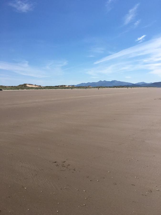 Teac Seain Bar & Bnb Anascaul Buitenkant foto