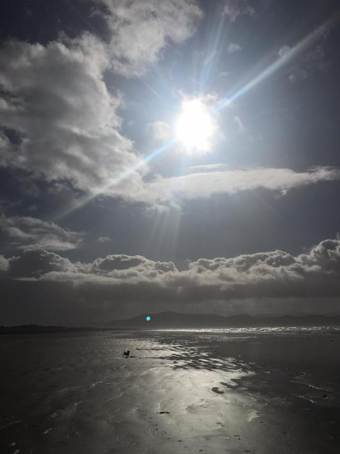 Teac Seain Bar & Bnb Anascaul Buitenkant foto