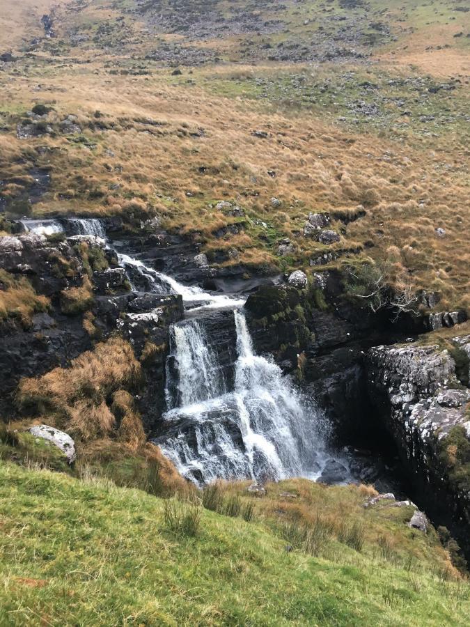 Teac Seain Bar & Bnb Anascaul Buitenkant foto