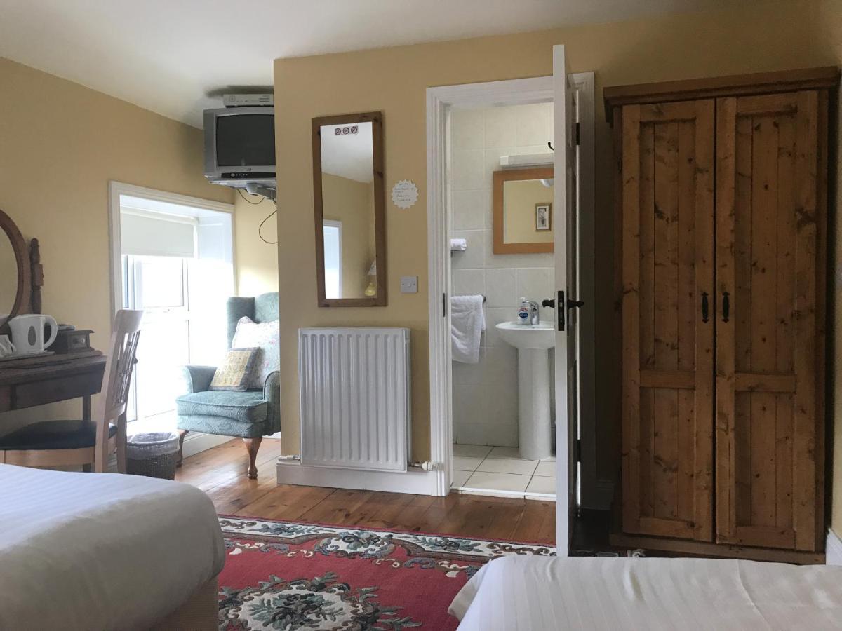 Teac Seain Bar & Bnb Anascaul Buitenkant foto