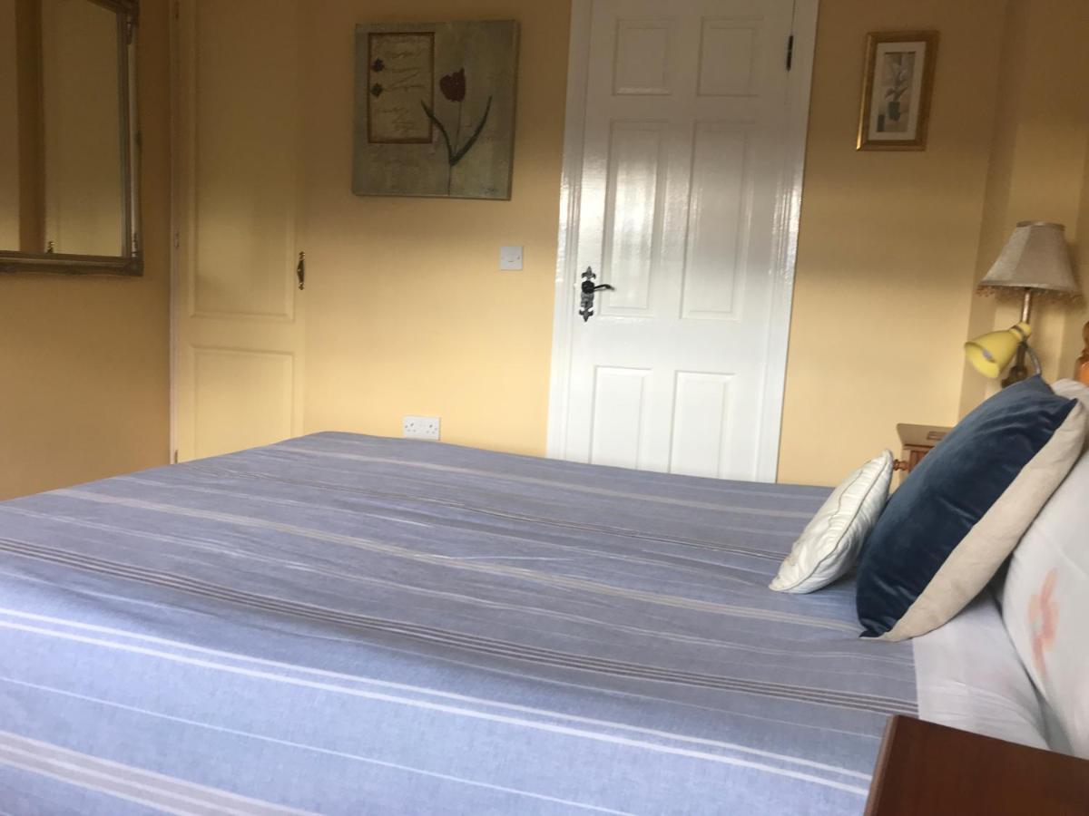 Teac Seain Bar & Bnb Anascaul Buitenkant foto