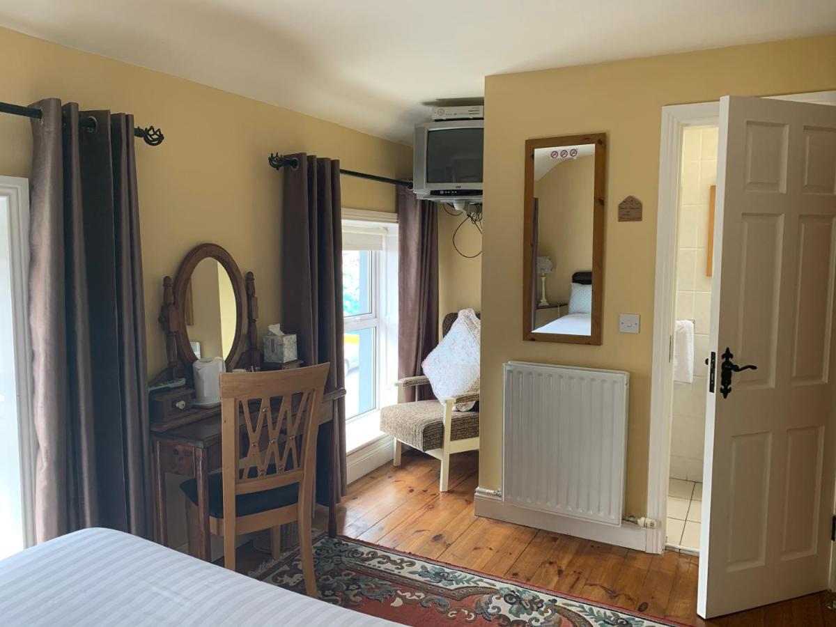 Teac Seain Bar & Bnb Anascaul Buitenkant foto